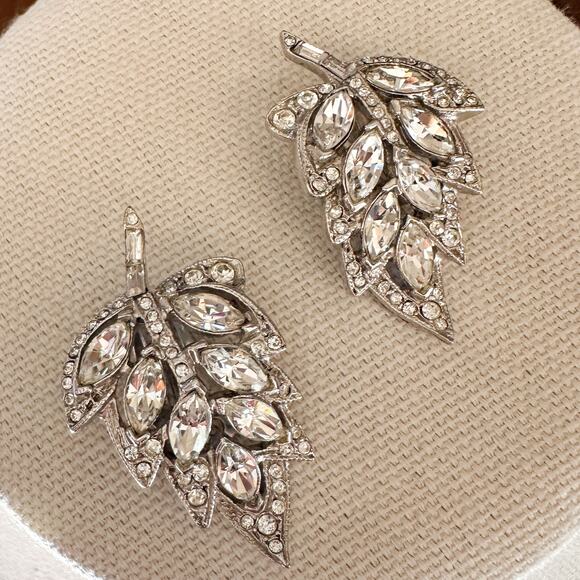 Vintage Bellini Earrings Signed Crystal Rhinestone Leaf Spray Silver Tone - Picture 3 of 12
